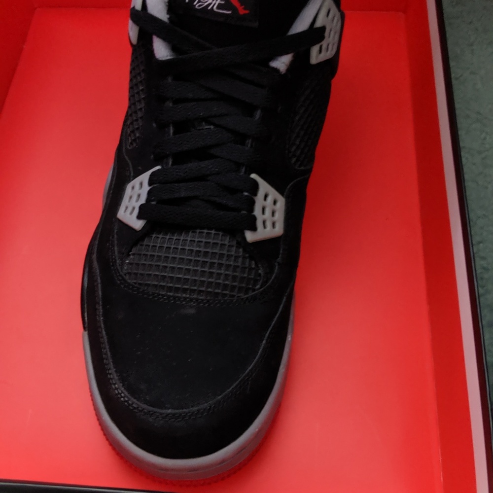 NIKE | Air Jordan IV 4 Retro | Right